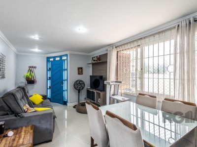 Casa Condominio à venda com 98m², 3 quartos, 2 suítes, 2 vagas no bairro Jardim Itu em Porto Alegre - Foto 2