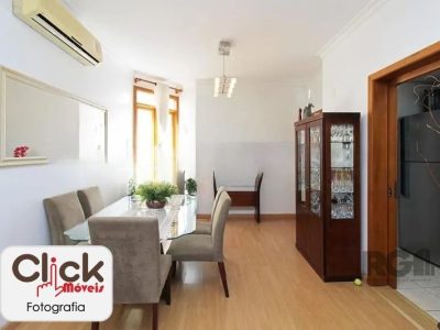 Apartamento à venda com 91m², 2 quartos, 1 suíte, 1 vaga no bairro São João em Porto Alegre - Foto 2