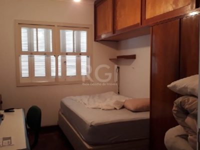 Casa à venda com 350m², 2 quartos, 3 vagas no bairro Vila Ipiranga em Porto Alegre - Foto 4