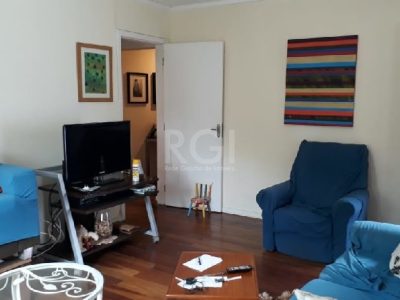 Casa à venda com 350m², 2 quartos, 3 vagas no bairro Vila Ipiranga em Porto Alegre - Foto 7