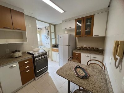 Apartamento à venda com 102m², 2 quartos, 1 suíte, 1 vaga no bairro Menino Deus em Porto Alegre - Foto 17