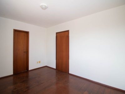 Apartamento à venda com 77m², 2 quartos, 1 vaga no bairro Chácara das Pedras em Porto Alegre - Foto 5