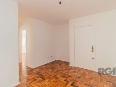 Apartamento à venda com 55m², 2 quartos, 1 vaga no bairro Passo d'Areia em Porto Alegre - Foto 4