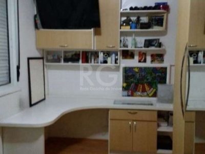 Apartamento à venda com 67m², 3 quartos, 1 suíte, 1 vaga no bairro Partenon em Porto Alegre - Foto 13