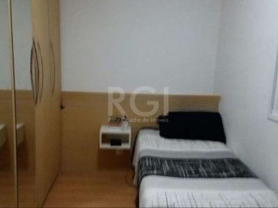 Apartamento à venda com 67m², 3 quartos, 1 suíte, 1 vaga no bairro Partenon em Porto Alegre - Foto 14