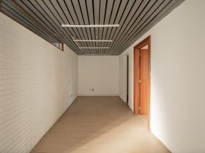 Conjunto/Sala à venda com 320m², 3 vagas no bairro Petrópolis em Porto Alegre - Foto 13