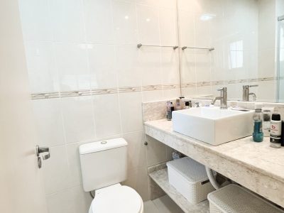 Apartamento à venda com 92m², 3 quartos, 1 suíte, 2 vagas no bairro Auxiliadora em Porto Alegre - Foto 19