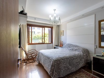 Cobertura à venda com 219m², 4 quartos, 1 suíte no bairro Petrópolis em Porto Alegre - Foto 15