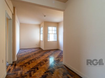 Apartamento à venda com 95m², 3 quartos no bairro Santana em Porto Alegre - Foto 2