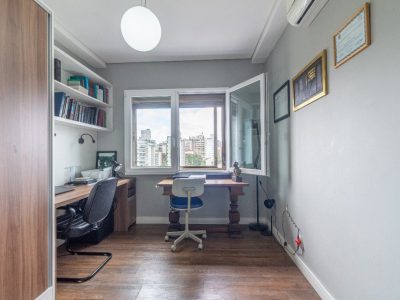 Apartamento à venda com 106m², 3 quartos, 1 suíte, 2 vagas no bairro Rio Branco em Porto Alegre - Foto 18