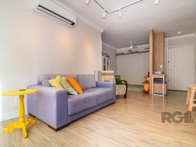 Apartamento à venda com 110m², 3 quartos, 1 suíte, 2 vagas no bairro Rio Branco em Porto Alegre - Foto 3