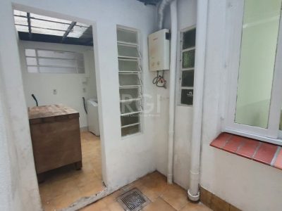 Apartamento à venda com 83m², 2 quartos no bairro Bom Fim em Porto Alegre - Foto 20