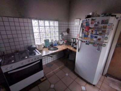 Casa à venda com 115m², 3 quartos, 1 vaga no bairro Petrópolis em Porto Alegre - Foto 4