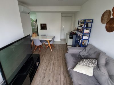 Apartamento à venda com 57m², 2 quartos, 1 suíte, 1 vaga no bairro Farroupilha em Porto Alegre - Foto 3