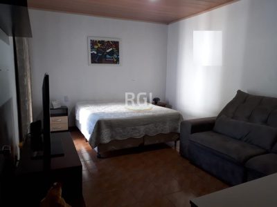 Casa à venda com 200m², 3 quartos, 1 suíte, 1 vaga no bairro Santana em Porto Alegre - Foto 17