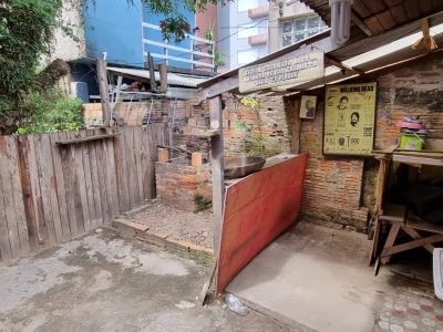 Casa à venda com 300m², 2 quartos, 2 vagas no bairro Partenon em Porto Alegre - Foto 34