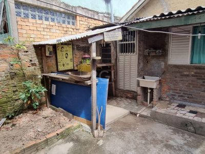 Casa à venda com 300m², 2 quartos, 2 vagas no bairro Partenon em Porto Alegre - Foto 33