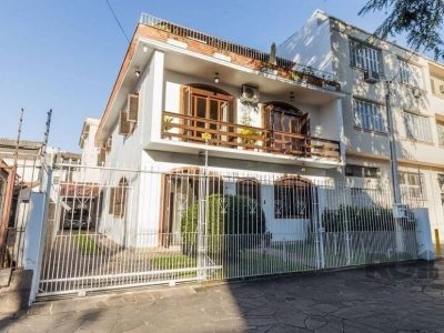 Casa à venda com 266m², 5 quartos, 1 suíte, 5 vagas no bairro São João em Porto Alegre - Foto 29