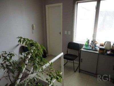 Conjunto/Sala à venda com 67m², 2 vagas no bairro Petrópolis em Porto Alegre - Foto 7