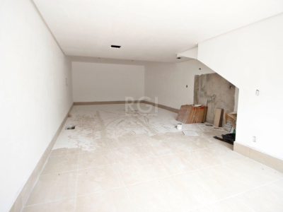 Casa à venda com 203m², 3 quartos, 1 suíte, 4 vagas no bairro Higienópolis em Porto Alegre - Foto 24