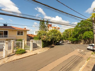 Casa à venda com 234m², 3 quartos, 1 suíte, 3 vagas no bairro Petrópolis em Porto Alegre - Foto 59