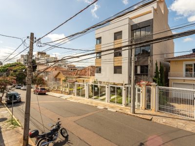 Casa à venda com 234m², 3 quartos, 1 suíte, 3 vagas no bairro Petrópolis em Porto Alegre - Foto 60