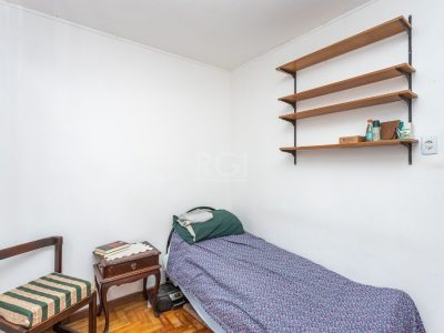 Casa à venda com 197m², 5 quartos, 1 suíte, 2 vagas no bairro Jardim Botânico em Porto Alegre - Foto 14