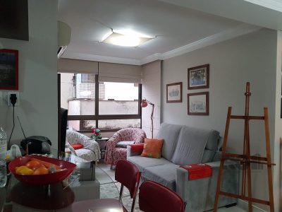 Apartamento à venda com 79m², 2 quartos, 1 suíte, 1 vaga no bairro Santana em Porto Alegre - Foto 3