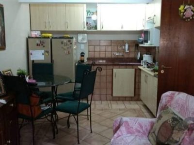 Casa à venda com 399m², 3 quartos, 1 suíte, 5 vagas no bairro Menino Deus em Porto Alegre - Foto 5