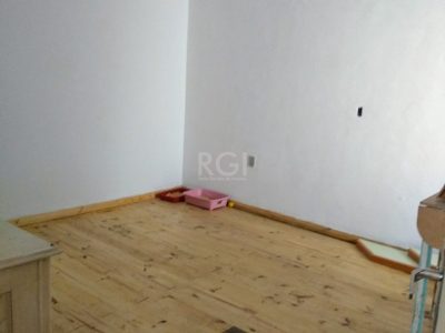 Casa à venda com 400m², 3 quartos, 2 suítes, 2 vagas no bairro Floresta em Porto Alegre - Foto 6