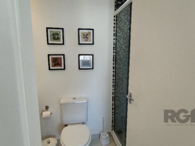 Apartamento à venda com 65m², 2 quartos, 1 suíte, 1 vaga no bairro Vila Ipiranga em Porto Alegre - Foto 11