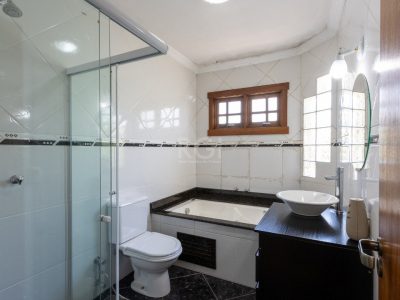 Casa à venda com 222m², 3 quartos, 1 suíte, 4 vagas no bairro Ipanema em Porto Alegre - Foto 35