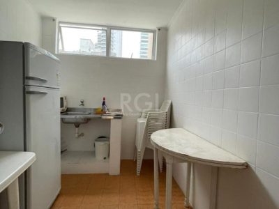 Apartamento à venda com 71m², 2 quartos, 1 suíte, 1 vaga no bairro Rio Branco em Porto Alegre - Foto 14