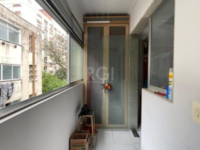 Apartamento à venda com 71m², 2 quartos, 1 suíte, 1 vaga no bairro Rio Branco em Porto Alegre - Foto 4