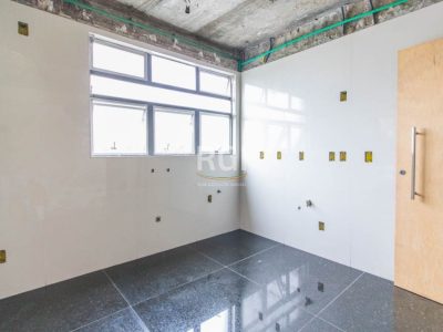 Cobertura à venda com 158m², 3 quartos, 1 suíte, 2 vagas no bairro Auxiliadora em Porto Alegre - Foto 5