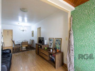 Apartamento à venda com 84m², 3 quartos, 1 suíte, 2 vagas no bairro Azenha em Porto Alegre - Foto 11