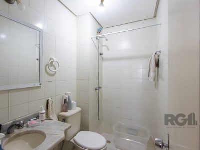 Apartamento à venda com 84m², 3 quartos, 1 suíte, 2 vagas no bairro Azenha em Porto Alegre - Foto 19