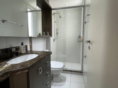 Apartamento à venda com 90m², 2 quartos, 2 suítes, 2 vagas no bairro Higienópolis em Porto Alegre - Foto 15