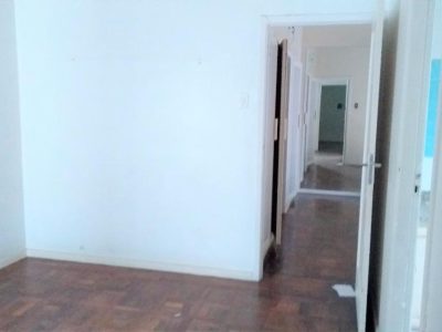 Casa à venda com 485m², 5 quartos, 1 suíte, 1 vaga no bairro Petrópolis em Porto Alegre - Foto 14