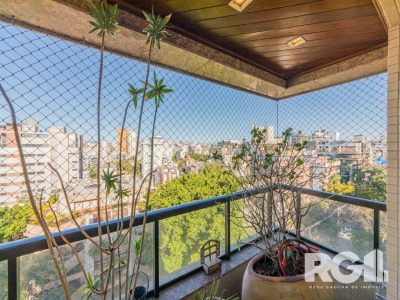 Apartamento à venda com 245m², 3 quartos, 3 suítes, 3 vagas no bairro Moinhos de Vento em Porto Alegre - Foto 15