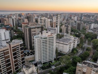 Apartamento à venda com 257m², 4 quartos, 4 suítes, 4 vagas no bairro Bela Vista em Porto Alegre - Foto 4