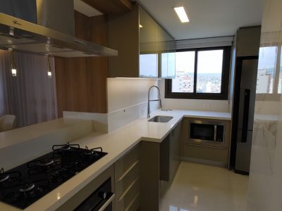 Apartamento à venda com 125m², 3 quartos, 3 suítes, 2 vagas no bairro Petrópolis em Porto Alegre - Foto 14