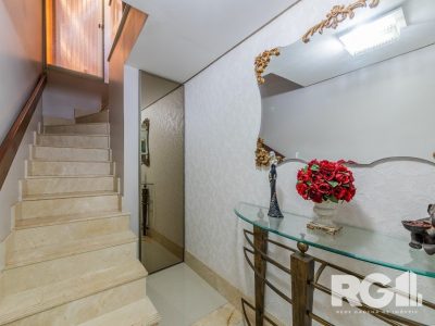 Casa Condominio à venda com 257m², 4 quartos, 4 suítes, 4 vagas no bairro Jardim Carvalho em Porto Alegre - Foto 2