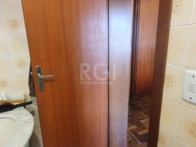 Apartamento à venda com 104m², 3 quartos, 1 suíte, 1 vaga no bairro Vila Ipiranga em Porto Alegre - Foto 24