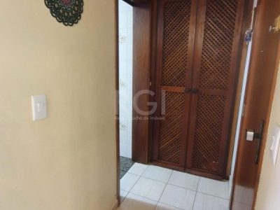 Apartamento à venda com 104m², 3 quartos, 1 suíte, 1 vaga no bairro Vila Ipiranga em Porto Alegre - Foto 27