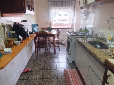 Apartamento à venda com 104m², 3 quartos, 1 suíte, 1 vaga no bairro Vila Ipiranga em Porto Alegre - Foto 29