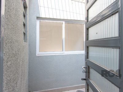 Casa à venda com 100m², 3 quartos, 2 suítes, 1 vaga no bairro Cidade Baixa em Porto Alegre - Foto 32