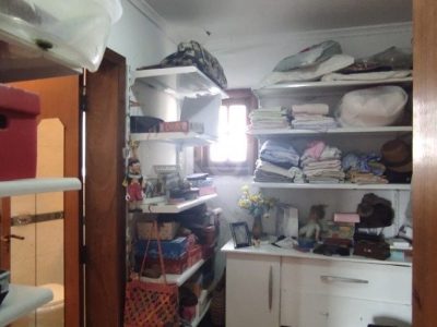 Casa à venda com 250m², 3 quartos, 1 suíte, 2 vagas no bairro Ipanema em Porto Alegre - Foto 21