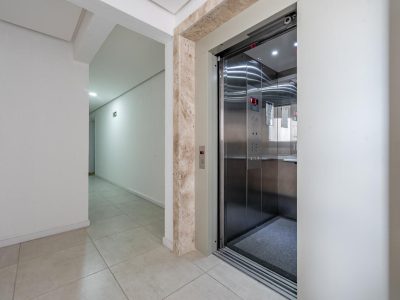 Apartamento à venda com 57m², 2 quartos, 1 suíte, 1 vaga no bairro Ipanema em Porto Alegre - Foto 14