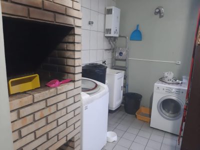 Casa à venda com 135m², 3 quartos, 1 suíte, 1 vaga no bairro Ipanema em Porto Alegre - Foto 8